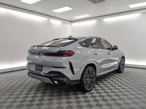 Used 2026 BMW X6 xDrive40i image 9