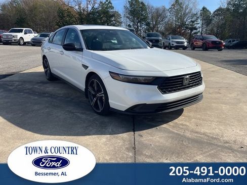 Used 2024 Honda Accord Sport image 1