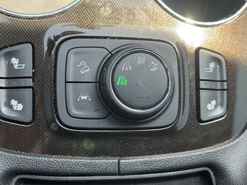Used 2022 GMC Acadia AT4 AWD/4WD image 38
