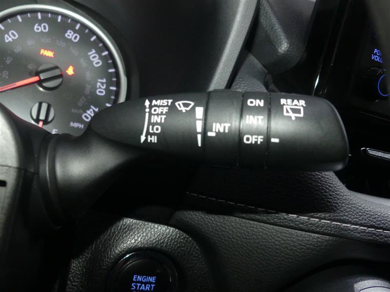 Used 2021 Toyota RAV4 XLE AWD/4WD image 35