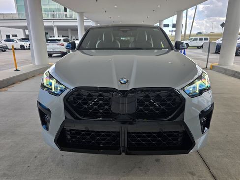 New 2026 BMW X2 xDrive28i w/ Technology Package AWD/4WD image 2