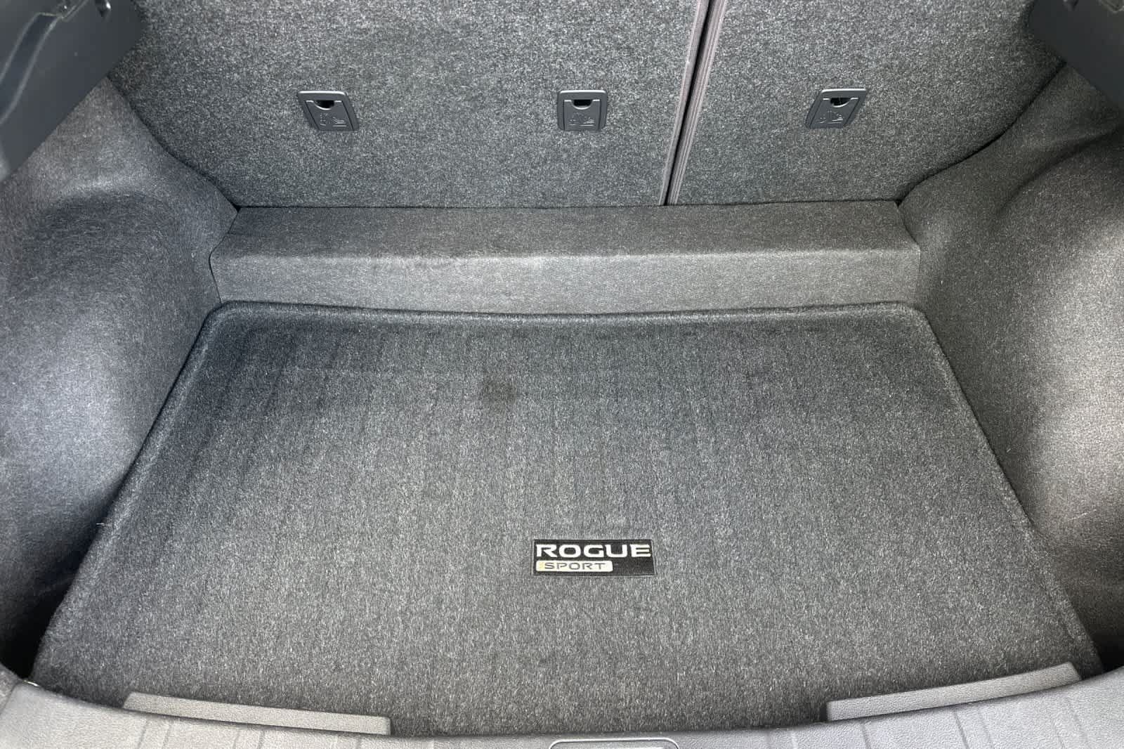 Used 2018 Nissan Rogue Sport S AWD/4WD image 16