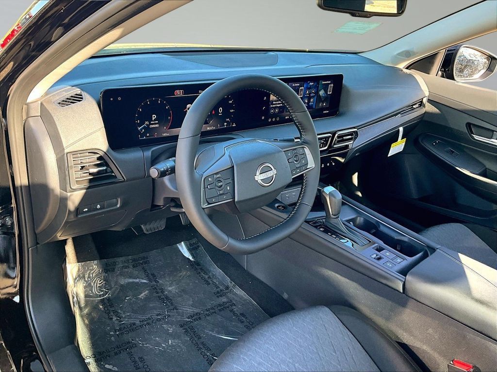 Used 2026 Nissan Sentra SV w/ SV Convenience Package FWD image 7