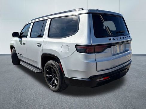 Used 2024 Jeep Wagoneer Series II AWD/4WD image 2