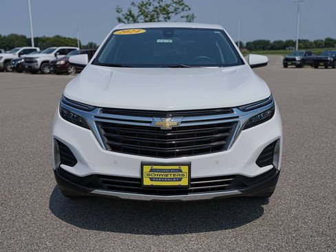 Used 2024 Chevrolet Equinox LT AWD/4WD image 2