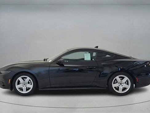 New 2026 Ford Mustang Coupe image 4