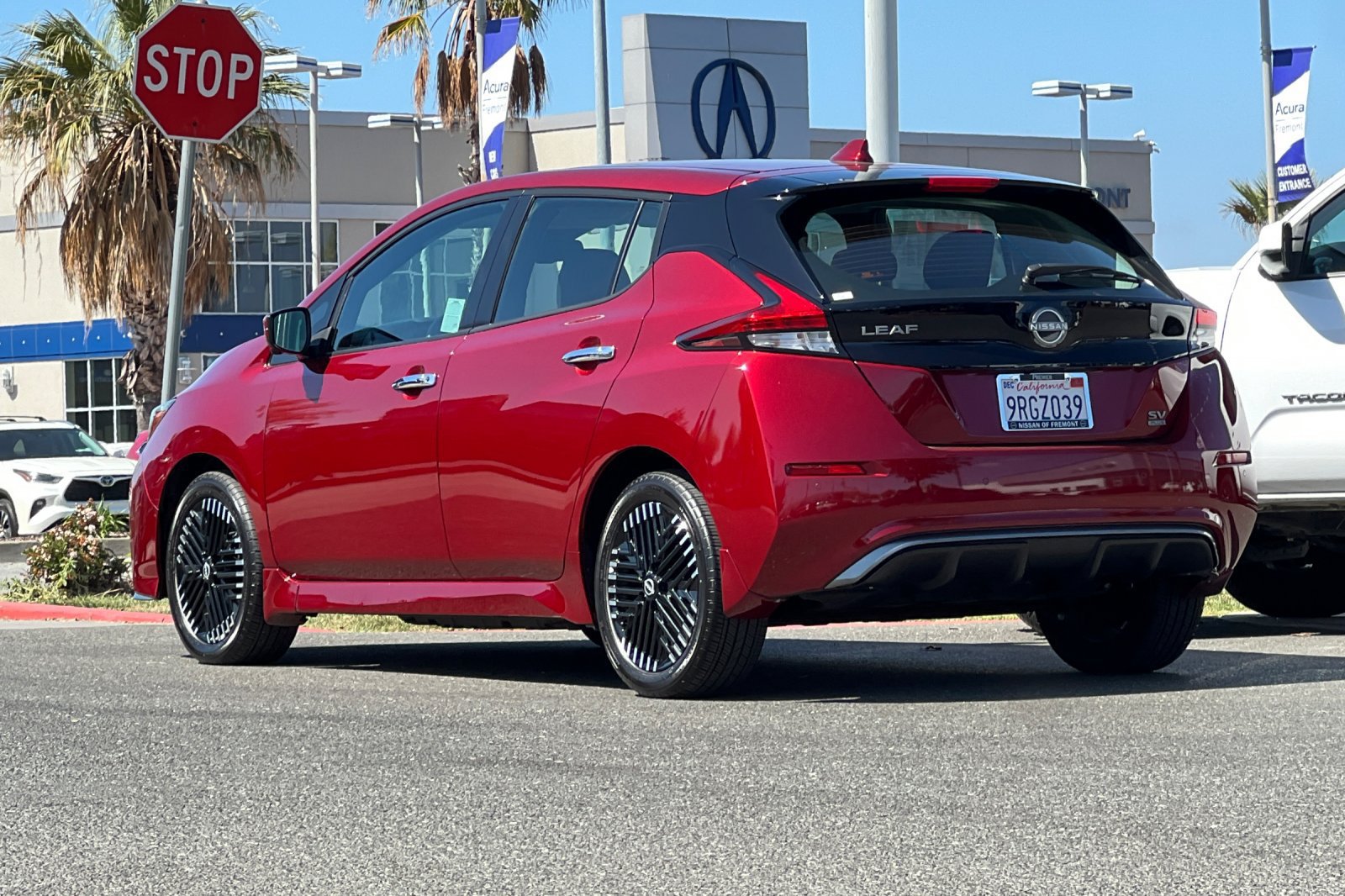 Certified 2024 Nissan Leaf SV Plus FWD image 6