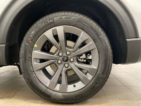 New 2025 Ford Explorer Active w/ Active Comfort Package image 25