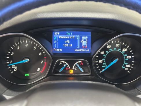 Used 2014 Ford Focus SE w/ Equipment Group 201A FWD image 14