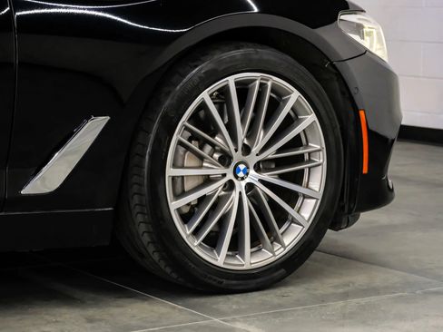 Used 2017 BMW 530i w/ Premium Package RWD image 71