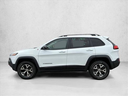 Used 2017 Jeep Cherokee Trailhawk w/ Cold Weather Group image 8