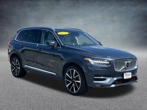 Used 2023 Volvo XC90 B6 Plus w/ Protection Package AWD/4WD image 7