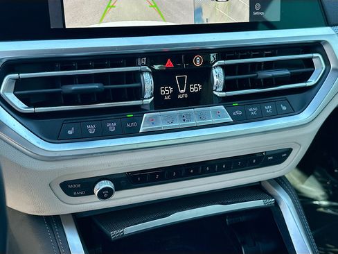 Used 2023 BMW 430i Convertible w/ M Sport Package image 16