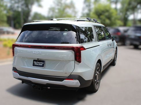 New 2026 Kia Carnival EX image 15