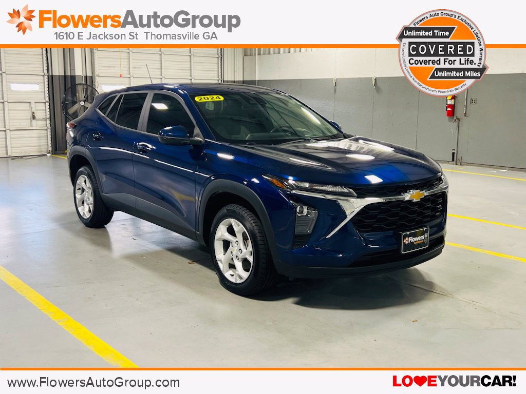 Used 2024 Chevrolet Trax LS w/ LS Convenience Package FWD image 1