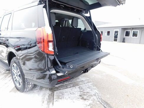 New 2026 Ford Expedition Active image 25