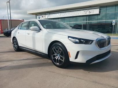 New 2024 BMW i5 eDrive40i w/ Convenience Package