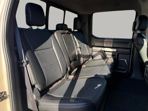 Used 2017 Ford F250 Lariat w/ Chrome Package image 43