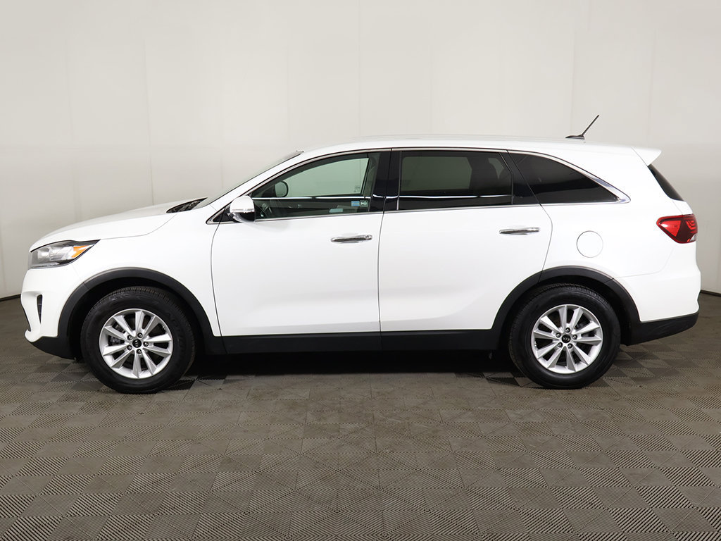 Used 2019 Kia Sorento FWD image 16