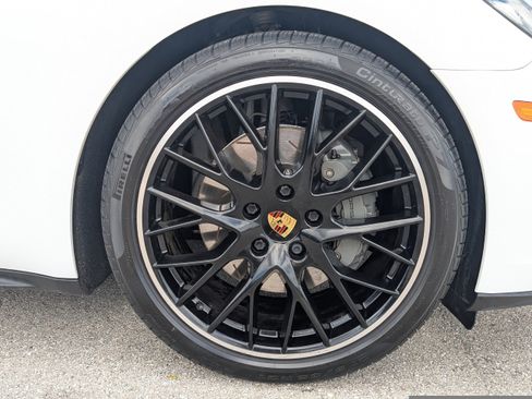 Used 2018 Porsche Panamera 4S w/ Premium Package Plus AWD/4WD image 12