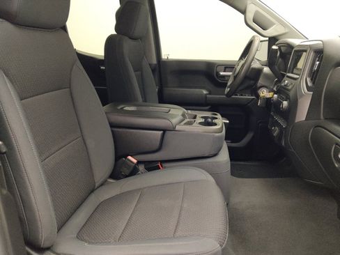 Used 2019 Chevrolet Silverado 1500 Custom w/ Custom Convenience Package RWD image 21