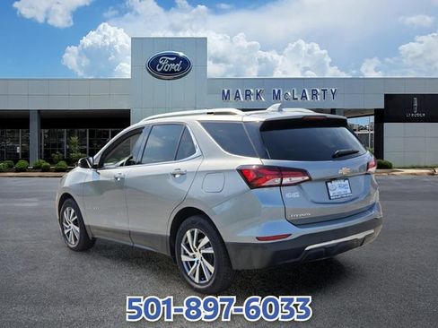 Used 2024 Chevrolet Equinox Premier FWD image 3