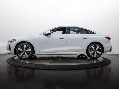 Used 2025 Audi A5 2.0T Premium Plus w/ Premium Plus AWD/4WD image 7