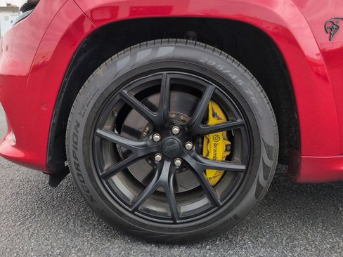 Used 2018 Jeep Grand Cherokee Trackhawk image 34