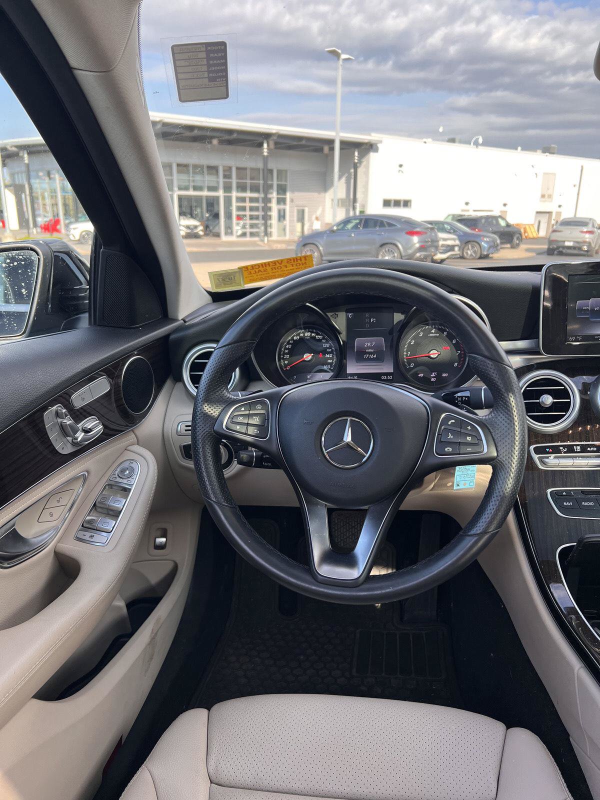 Used 2016 Mercedes-Benz C 300 4MATIC Sedan image 11