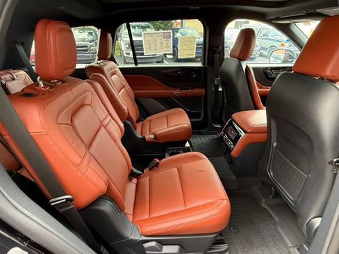 Used 2025 Lincoln Aviator Reserve w/ Illumination Package AWD/4WD image 17