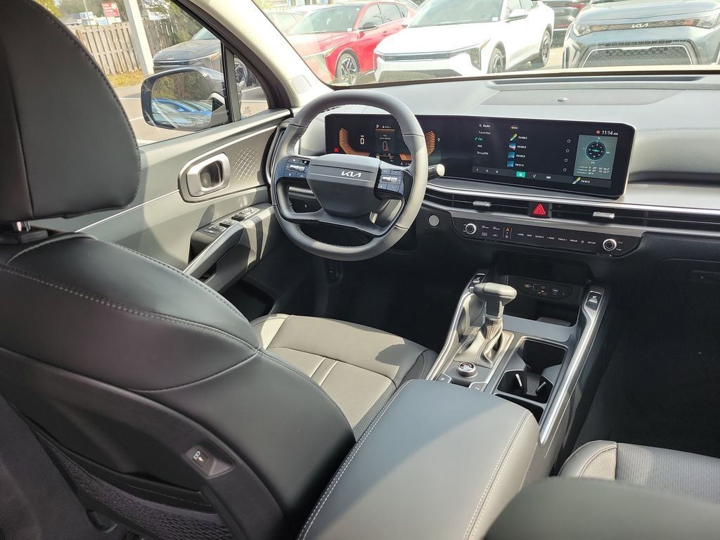 New 2026 Kia Sorento S w/ S Panoramic Sunroof Package FWD image 13