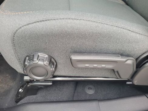 New 2026 Jeep Gladiator Sport image 7