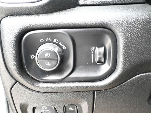 Used 2023 RAM 1500 Lone Star AWD/4WD image 11