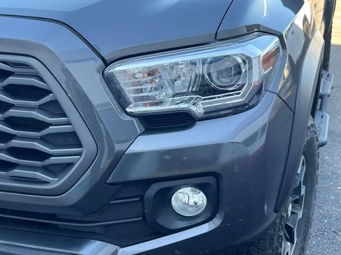 Used 2023 Toyota Tacoma TRD Off-Road AWD/4WD image 11