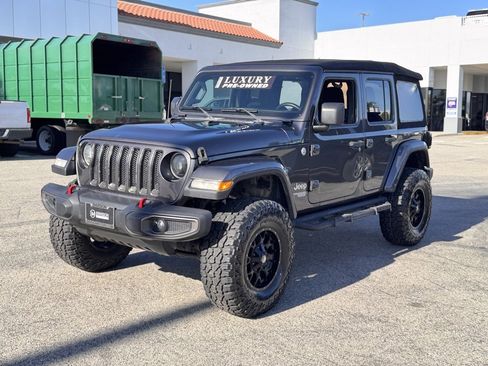 Used 2018 Jeep Wrangler Unlimited Sport image 7