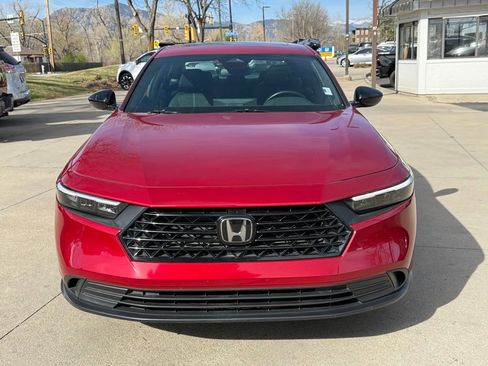 Used 2023 Honda Accord Sport image 9