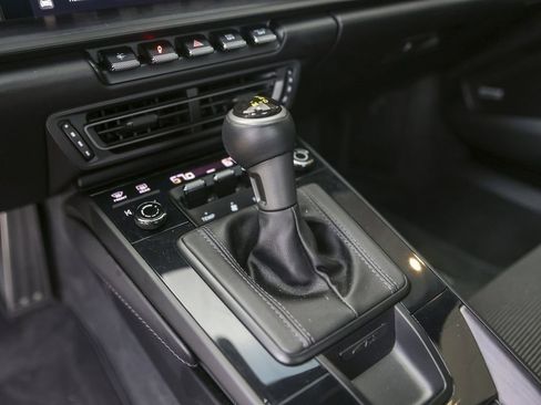 Certified 2022 Porsche 911 GT3 image 33