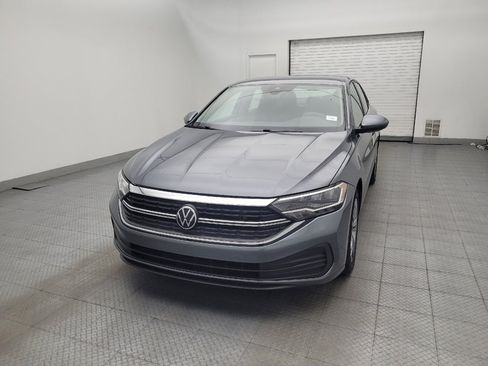 Used 2024 Volkswagen Jetta SE FWD image 15