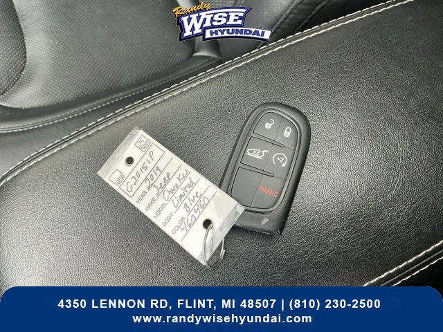 Used 2019 Jeep Cherokee Limited AWD/4WD image 35