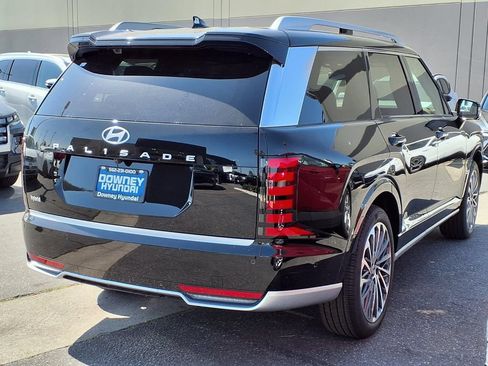 New 2026 Hyundai Palisade Calligraphy FWD image 4