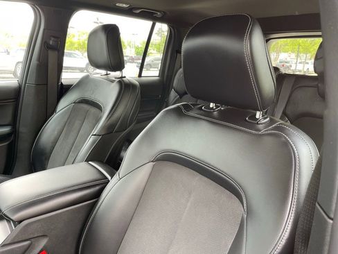 Used 2025 Jeep Grand Cherokee Altitude RWD image 24