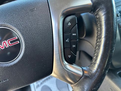 Used 2007 GMC Yukon XL SLT w/ SLT Preferred Equipment Group image 25