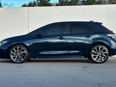 Used 2020 Toyota Corolla XSE image 9