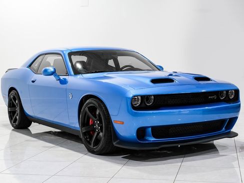Used 2019 Dodge Challenger SRT Hellcat w/ Laguna Leather Package image 3