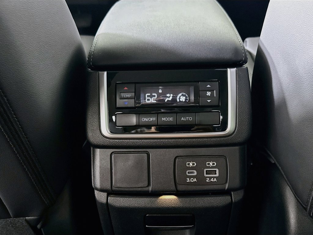 Used 2026 Subaru Ascent Premium AWD/4WD image 24