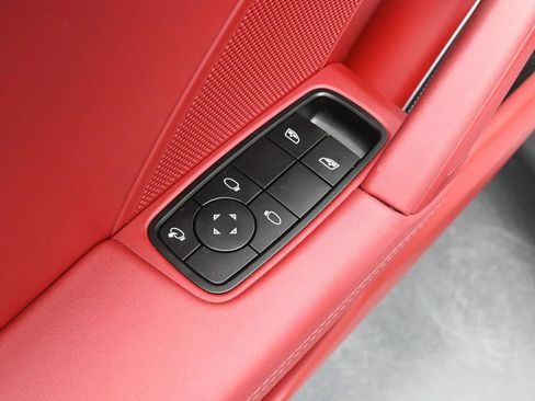 Used 2024 Porsche 911 Carrera S RWD image 9