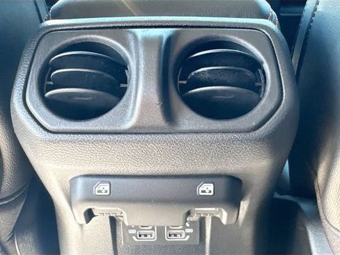 Used 2022 Jeep Gladiator Mojave w/ Cold Weather Group AWD/4WD image 30