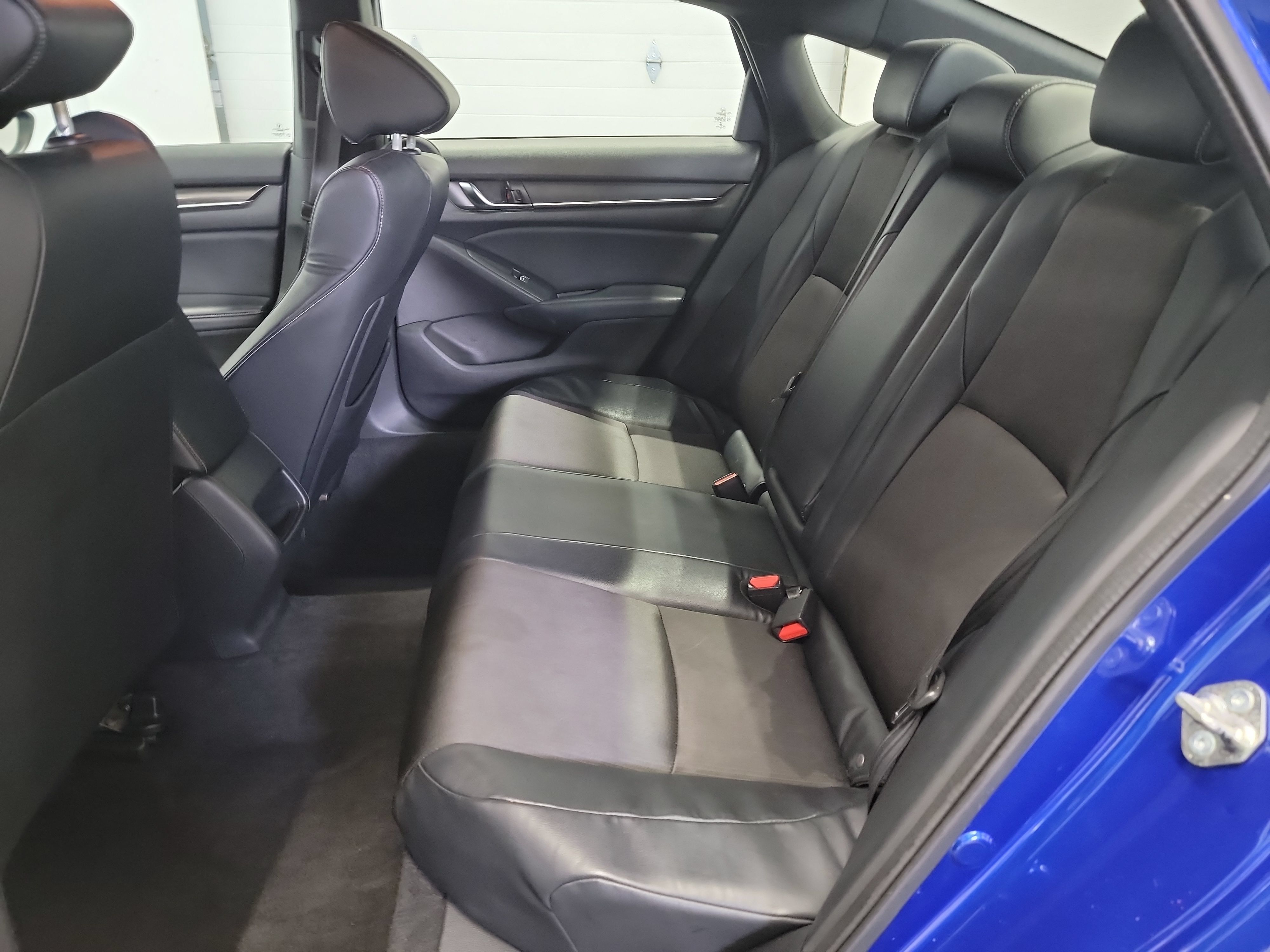 Used 2018 Honda Accord Sport image 27