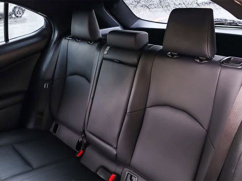 Used 2019 Lexus UX 200 F Sport image 18