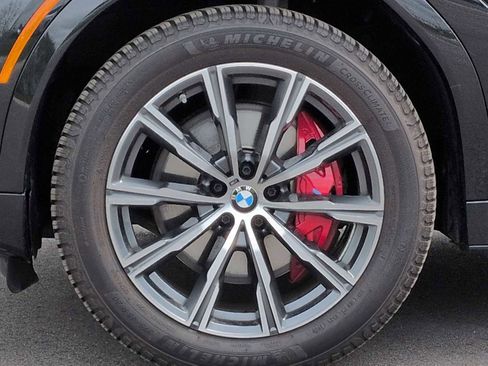 Used 2022 BMW X6 xDrive40i w/ M Sport Package AWD/4WD image 13